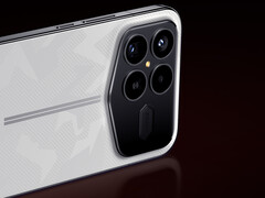 O Redmi K90 Ultra tem um ventilador de resfriamento ativo. Na foto: uma imagem promocional mostrando a parte traseira do K90 Pro Max edição Lamborghini.