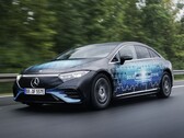 O Mercedes EQB elétrico completou um percurso de teste de 750 milhas com uma única carga (Fonte da imagem: Mercedes Benz)
