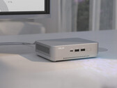 O NUC 14 Pro Plus é indiscutivelmente o mais elegante das duas máquinas NUC 14 Pro da ASUS. (Fonte da imagem: ASUS)
