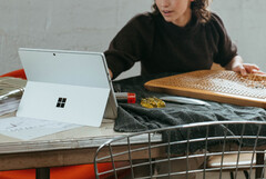 Não se espera que a Microsoft revele dispositivos Surface para consumidores no final deste mês. (Fonte da imagem: Microsoft)