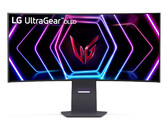 O UltraGear OLED 39GS95QE tem uma curvatura modesta de 800R. (Fonte da imagem: LG)