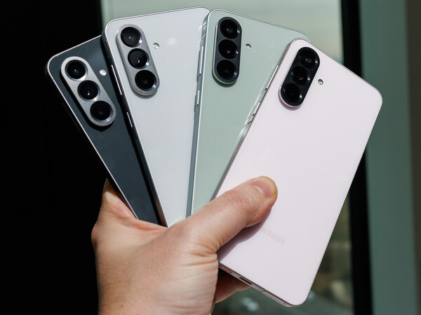 Embora o Galaxy A56 5G venha em quatro cores, apenas três estão disponíveis nos EUA. (Fonte da imagem: Notebokcheck)