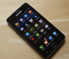 A Samsung Galaxy S2 tem mais de uma década de existência. (Fonte: DroidGuides)