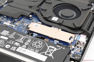 Slot secundário para SSD M.2 para expansão