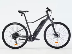 A bicicleta todo-terreno Decathlon Riverside 520 E tem autonomia de até 100 km. (Fonte da imagem: Decathlon)