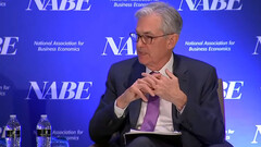 O Presidente do Fed falando na conferência NABE (imagem: CNBC)