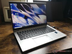 O HP EliteBook 840 G8 tem uma enorme vantagem sobre a maioria dos outros laptops comerciais, mas tem um custo