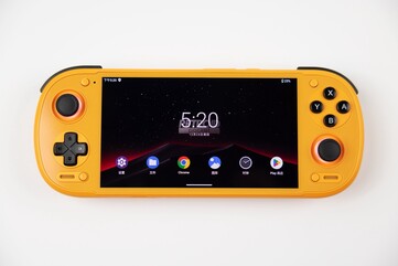 O Retroid Pocket 6 na cor laranja parece mais com o amarelo. (Fonte da imagem: Retroid)
