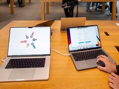 macBook Pros de 16 polegadas e 14 polegadas (Fonte: Budrul Chukrut/Getty Images)