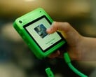 O Freckle Phone foi especialmente concebido para as mãos das crianças.