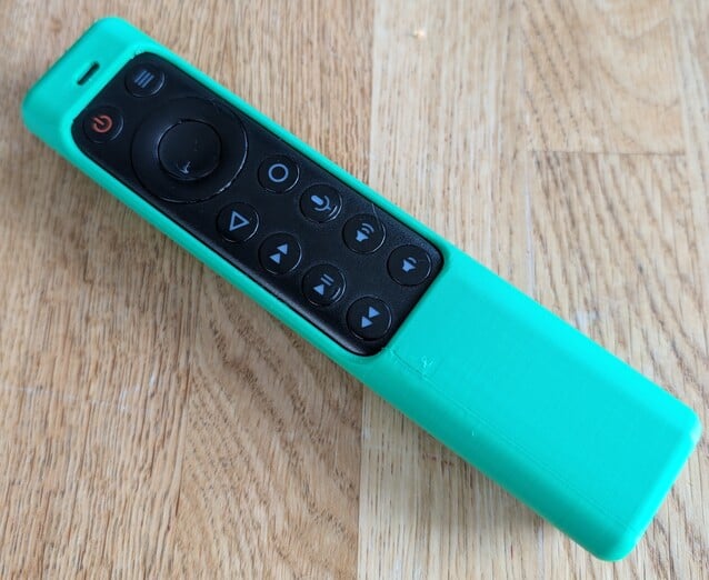 Não há necessidade de recorrer à supercola com o case Nvidia Shield, pois ele pode ser impresso com ou sem um botão Netflix (Fonte da imagem: Notebookcheck)