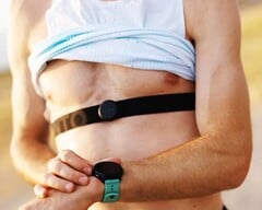 A mais recente cinta torácica de monitoramento de frequência cardíaca da Suunto foi projetada para monitorar métricas adicionais de corrida.