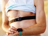 A mais recente cinta torácica de monitoramento de frequência cardíaca da Suunto foi projetada para monitorar métricas adicionais de corrida.