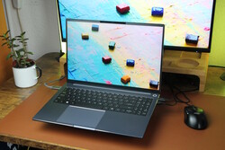 O A16 Pro é um laptop de escritório decente e acessível