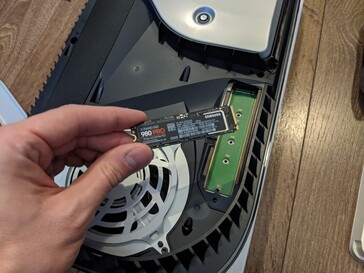 Será necessário um SSD muito rápido. (Fonte da imagem: LaptrinhX)