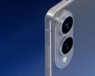 O Samsung Galaxy S25 Edge tira o máximo proveito de sua pequena bateria, mas ainda fica aquém da concorrência. (Fonte da imagem: Samsung)