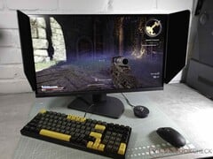 A imagem mostra uma foto do monitor para jogos KTC25M1 com um painel TN de 400 Hz.