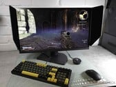 A imagem mostra uma foto do monitor para jogos KTC25M1 com um painel TN de 400 Hz.