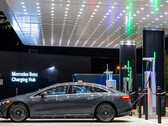 A Mercedes-Benz está lutando contra a rede Supercharger da Tesla, mas tem uma longa batalha pela frente. (Fonte da imagem: Mercedes-Benz)