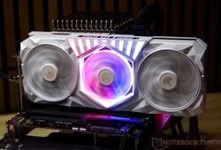 O KFA2 GeForce RTX 5070 Ti HoF Gaming no teste de volume de configuração aberta