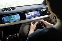 Jogos no novo SUV elétrico Porsche Macan 2026 (Fonte da imagem: Porsche)