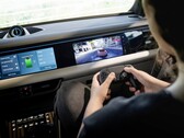 Jogos no novo SUV elétrico Porsche Macan 2026 (Fonte da imagem: Porsche)