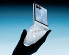 A Motorola aparentemente está trabalhando em um telefone flip com cristais Swarovski (Fonte da imagem: Ytechb)