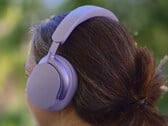 Fones de ouvido Vivo Over-Ear colocados à prova