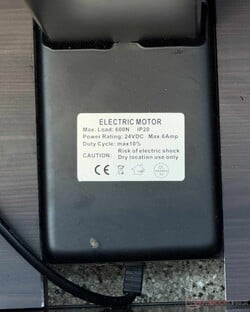 O que esse componente está fazendo em um produto para uso externo?