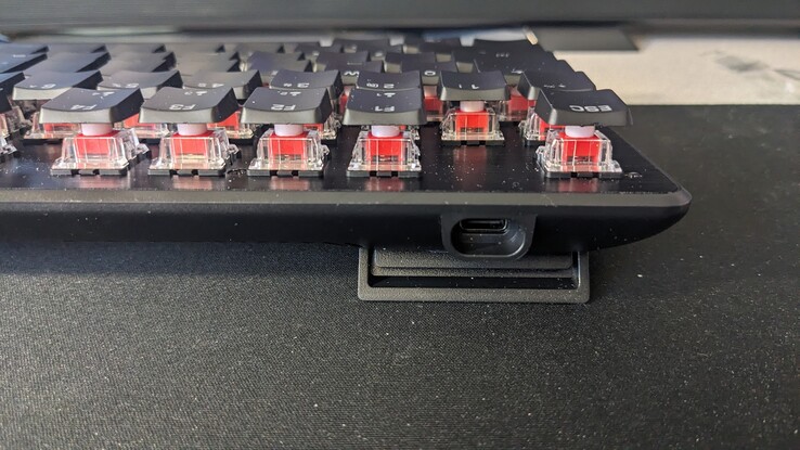 Porta USB-C do teclado Turtle Beach Vulcan II TKL