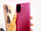 Diz-se que o Vivo V60e oferece uma câmera de 200 MP a um preço médio. (Fonte da imagem: Xpertpick)