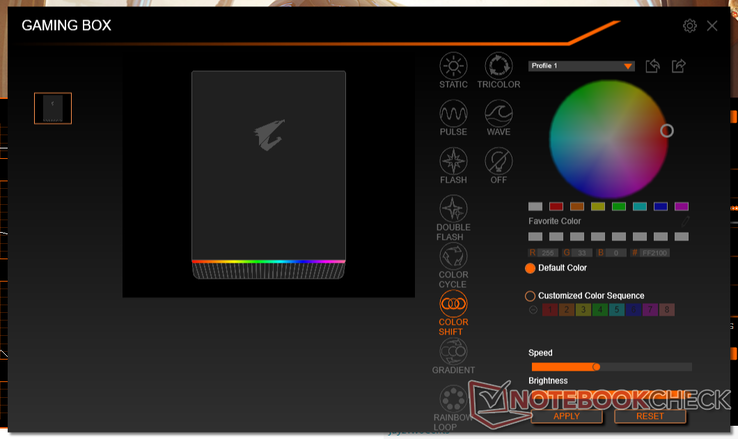 RGB Fusion 2.0 permite a personalização da cor da barra de luz