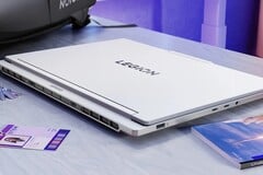 O Lenovo Legion 7i 16 Gen 10 tem pouco menos de 2 kg e oferece opções de processador Arrow Lake-HX (Fonte da imagem: Lenovo)
