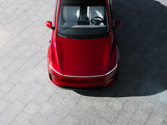 O novo Tesla Model Y na cor Ultra Red (Fonte da imagem: Tesla)