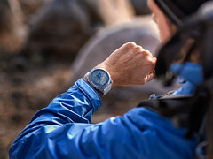 A Garmin está trabalhando para trazer uma série de correções de bugs para o Fenix 7 Pro e seus pares. (Fonte da imagem: Garmin)