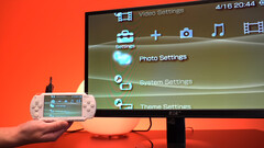 O senhor faz com que o Sony PSP 1000 ganhe dois recursos modernos (Fonte da imagem: Macho Nacho Productions)