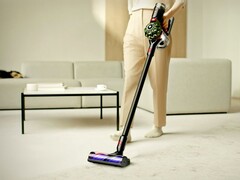 O aspirador sem fio V8 Cyclone da Dyson (foto) já está disponível na Europa. (Fonte da imagem: Dyson)