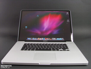 O Apple MC725D/A veio com o Mac OS X 10.6 Snow Leopard instalado (Fonte de imagem: Notebookcheck)