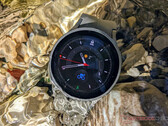 A Samsung pode superar a duração da bateria do Galaxy Watch5 Pro com o Galaxy Watch7 Pro ou Galaxy Watch7 Ultra. (Fonte da imagem: Notebookcheck)