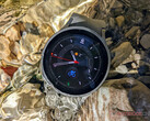 A Samsung pode superar a duração da bateria do Galaxy Watch5 Pro com o Galaxy Watch7 Pro ou Galaxy Watch7 Ultra. (Fonte da imagem: Notebookcheck)