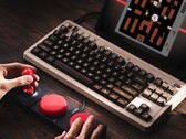 a 8BitDo inclui seus Dual Super Buttons e Super Stick nos pedidos da C64 Edition. (Fonte da imagem: 8BitDo)