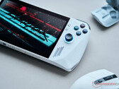 A nova atualização Adrenalin Edition da AMD poderia eventualmente trazer melhorias substanciais na duração da bateria para dispositivos portáteis de jogos como o ROG Ally, na foto. (Fonte da imagem: Notebookcheck)