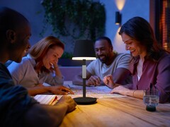 O lançamento da Philips Hue Go light foi adiado para o início do próximo ano. (Fonte de imagem: Significado)