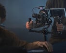 O RS 5 deve ser lançado com uma bateria ainda maior do que a do RS 4 Pro, na última foto. (Fonte da imagem: DJI)