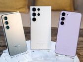 A série Galaxy S24 provavelmente será parecida com seus antecessores, na foto. (Fonte da imagem: SoyaCincau)