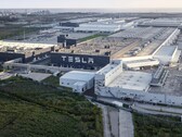 A Giga Shanghai da Tesla é, de longe, a instalação mais produtiva da Tesla e a empresa está buscando ampliar essa liderança. (Fonte da imagem: Tesla)