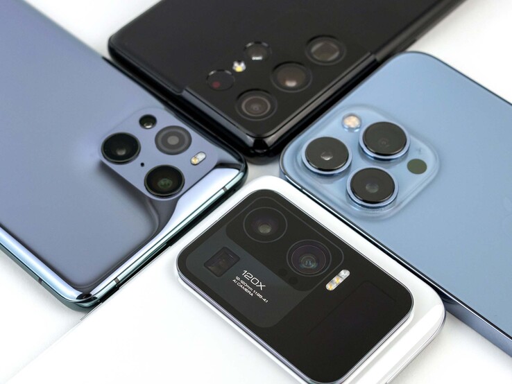 Teste de comparação de fotos: Xiaomi Mi 11 Ultra, Samsung Galaxy S21 Ultra, Oppo Find X3 Pro e Apple iPhone 13 Pro. Dispositivos de teste fornecidos pela Oppo, Samsung e Xiaomi.