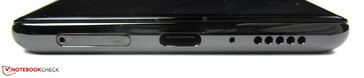 Parte inferior: dual-SIM, USB-C 2.0, microfone, alto-falante