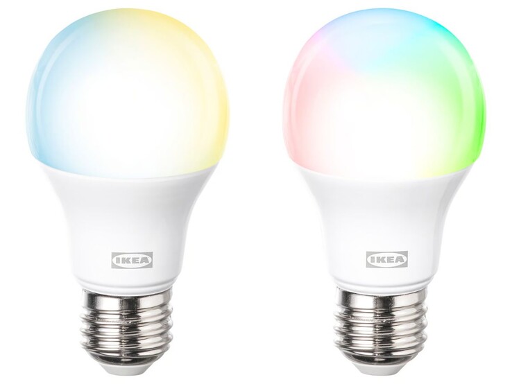 A lâmpada LED IKEA Kajplats E26 smart globe/opal white