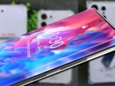 Espera-se que o S23 Ultra Galaxy tenha uma tela mais plana do que o S22 Ultra. (Fonte de imagem: @UniverseIce &amp; Technizo Concept - edited)